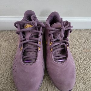 Nike Men's Purple Athletic Shoes